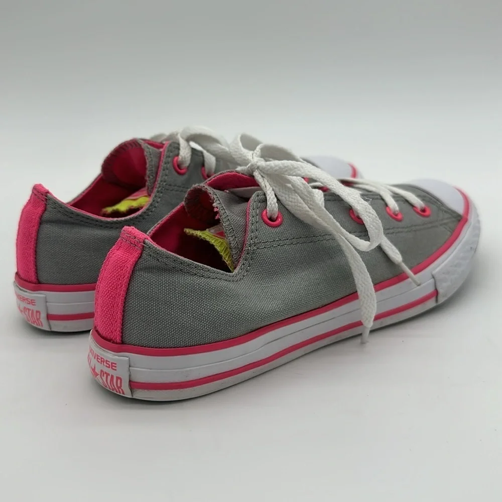 Converse All Star Chuck Taylor Girls Size 4 Double Tongue Sneaker 640578F